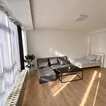 Luys Apartment
